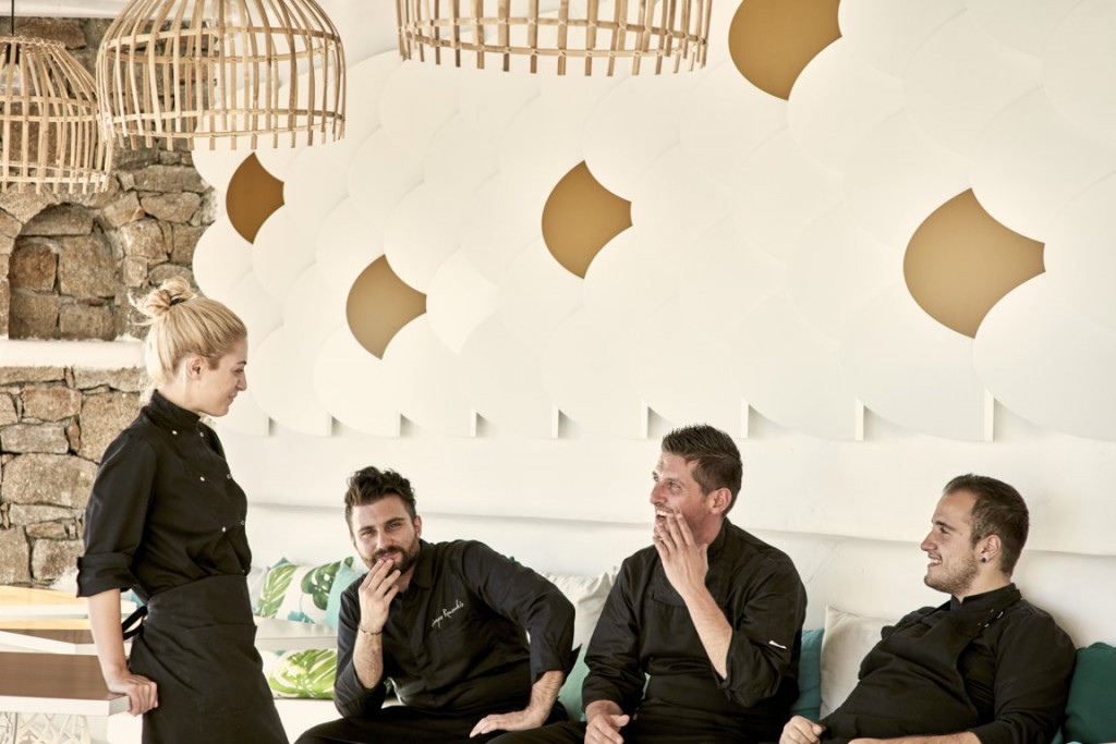 narcissus-restaurant-mykonos-gastronomy-16-1024x683
