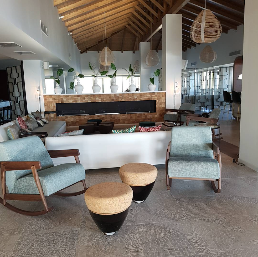 fs eagles villas lobby